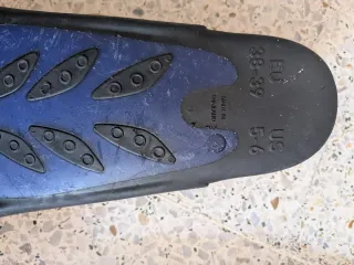 2 Pares Aletas Mares Fluida Azul y Decathlon