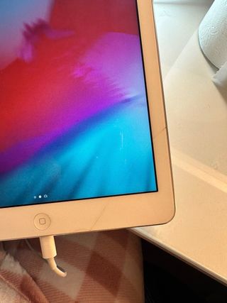 iPad Air 128GB Plata A1475