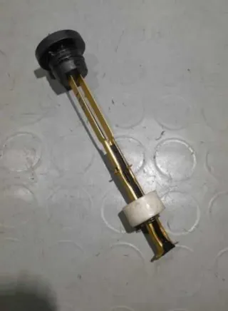 Depósito y aforador aceite Peugeot Speedfight LC