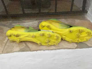 Botas de fútbol Puma Tacos