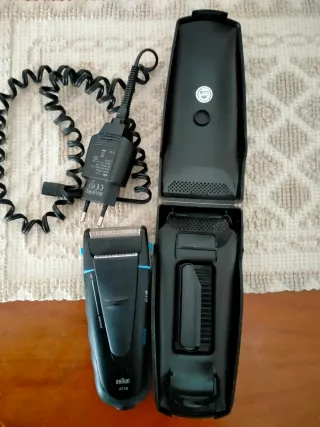 Rasoio Elettrico Braun 4715
