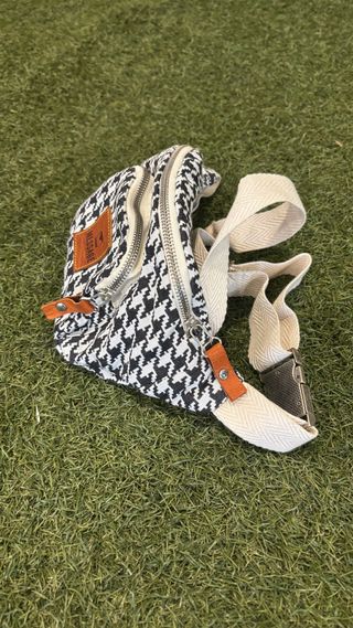 Riñonera diferentes diseños. Nuevas sin uso.