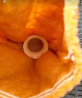 Antigua marioneta de mano de conejo