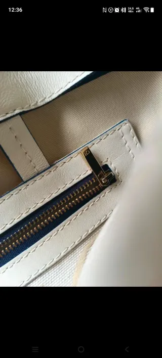 Bolso Shopping Carolina Herrera Negro y Beige