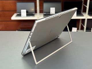 Portátil 2 en 1 tablet HP i7 - GARANTIA