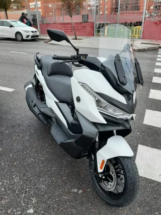 Voge SR4MAX T Maxi Scooter Automática 350cc.