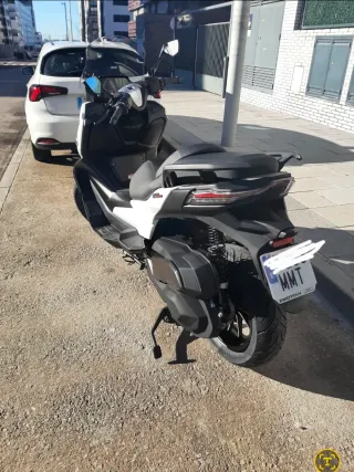 Voge SR4MAX T Maxi Scooter Automática 350cc.