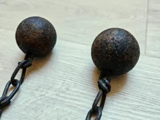 Palle incatenate decorative