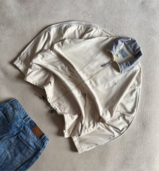 Chaqueta Diadora Beige y Gris