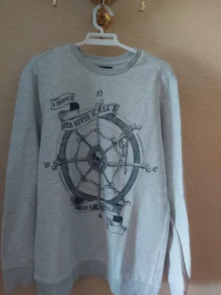 Camiseta Polo tommy ,desigual,zara