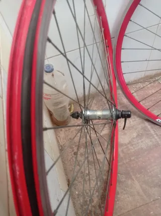 Llantas 26 MTB Rojas airline-vuelta