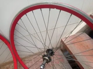 Llantas 26 MTB Rojas airline-vuelta