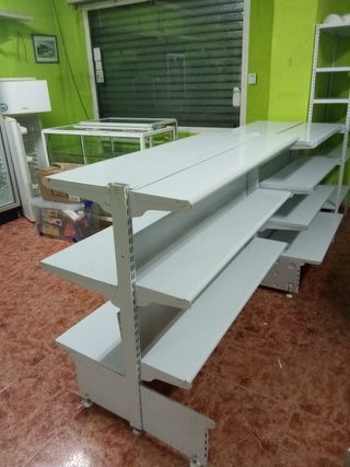 Isla de estanterías blanca