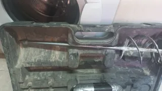 Mezcladora de construcción con maletín  BAUTEAM.