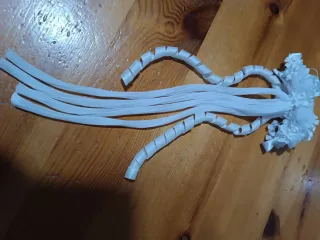 Tocados comunión niña flores y cintas