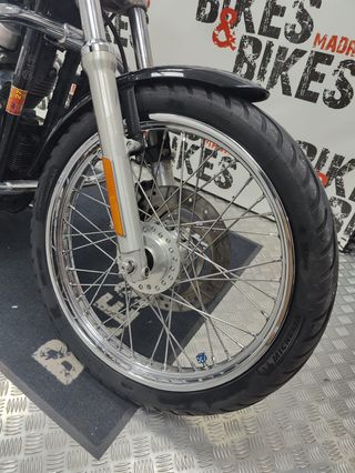 Harley-Davidson XL 883 C Negra/Plata