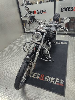 Harley-Davidson XL 883 C Negra/Plata