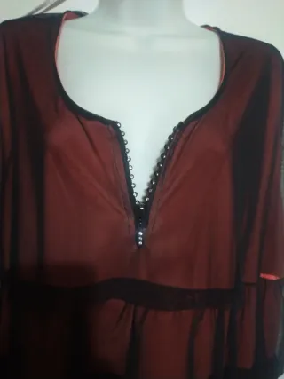 Camisa ,top de fiesta negra y coral preciosa