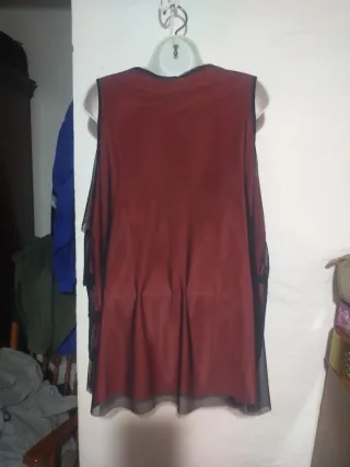 Camisa ,top de fiesta negra y coral preciosa