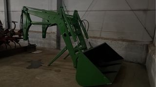 Pala frontal John Deere