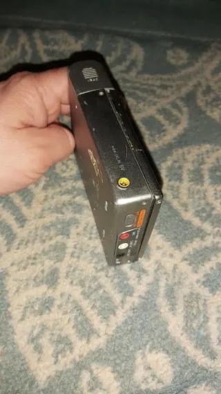 Sony MZ-R30 MD Walkman Digital Mega Bass