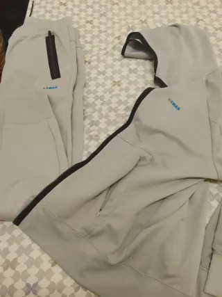 Chándal AIRMAX gris casi nuevo