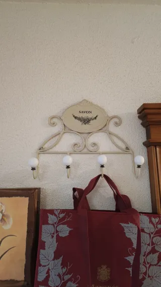 Perchero de pared decorativo