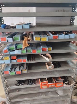 Herramientas y tornillería