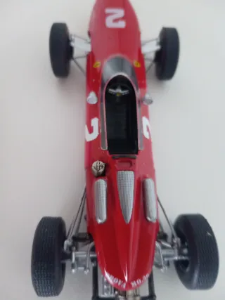 Coche de colección escala 1:24