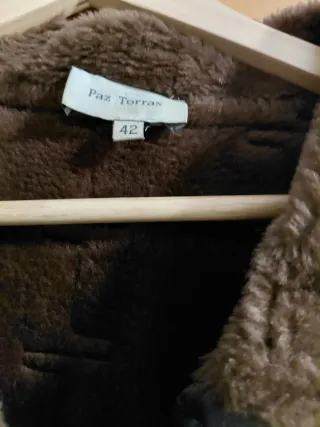 Abrigo largo Paz Torras.