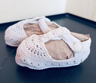 Scarpine uncinetto vintage neonato