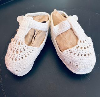 Scarpine uncinetto vintage neonato