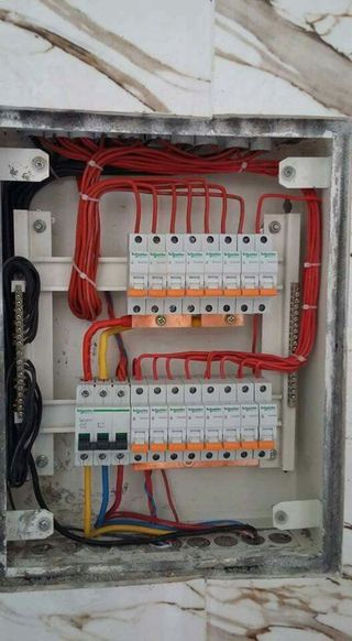 Electricista Económico y Rápido: Reformas y Más