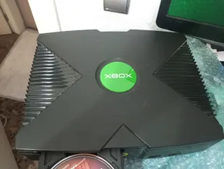 Xbox Clásica con Caja