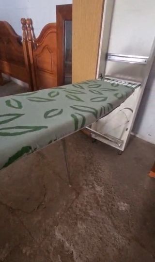 Mueble de plancha 1.75m alto x 39cm ancho