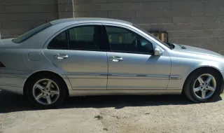 Mercedes-Benz Clase C 2003
