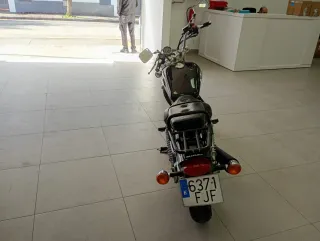 Suzuki Marauder 250 Solo 17500 kms