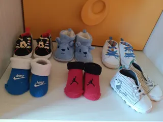 Lotto Scarpe neonato Mickey Orsetto Nike Carica101