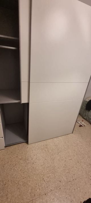 Armario beige 2m ancho x 2m alto x 60cm fondo