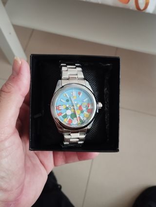 Reloj Pulsera Multicolor y Plateado