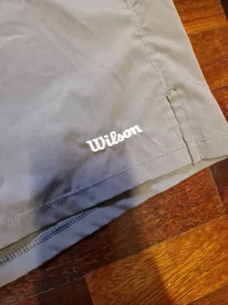 Pantalón de pádel gris marca Wilson. Talla XXL