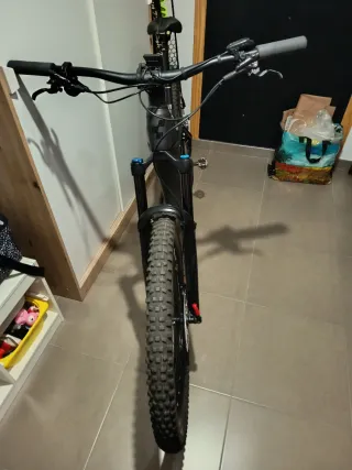 Bicicleta Eléctrica Cube Stereo Hybrid SLX XT