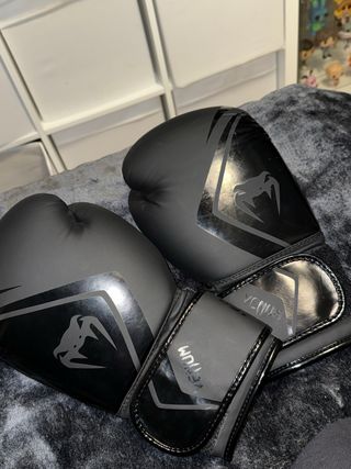 Guantes Boxeo Venum Negros 16oz