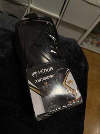 Guantes Boxeo Venum Negros 16oz