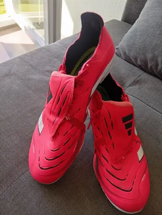 Botas de fútbol Adidas Predator Rojas