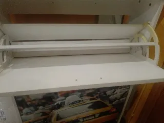 Zapatero con diseño de taxi