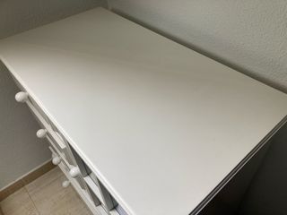 Cómoda de madera maciza blanca
