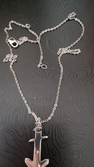 Collana con ciondolo a forma di segno zodiacale