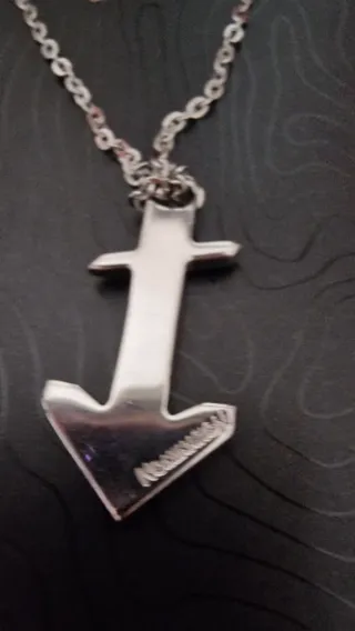 Collana con ciondolo a forma di segno zodiacale