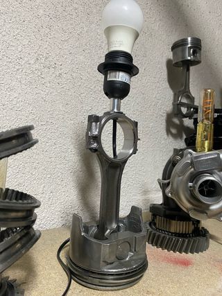 Lámpara Diseño Pistón Motor